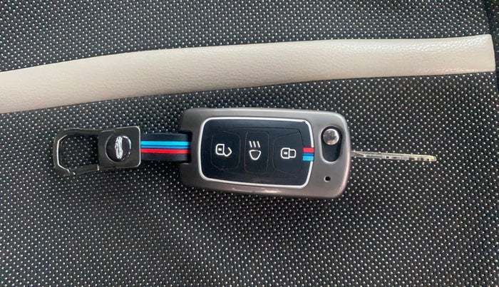 2015 Tata Zest XT 90PS DIESEL, Diesel, Manual, 73,618 km, Key Close Up