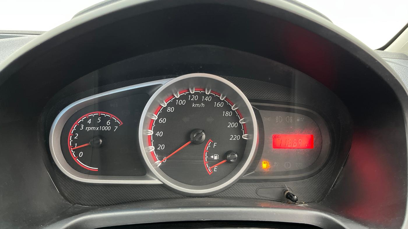 2013 Ford Figo TITANIUM 1.2 PETROL, Petrol, Manual, 71,369 km, Odometer Image
