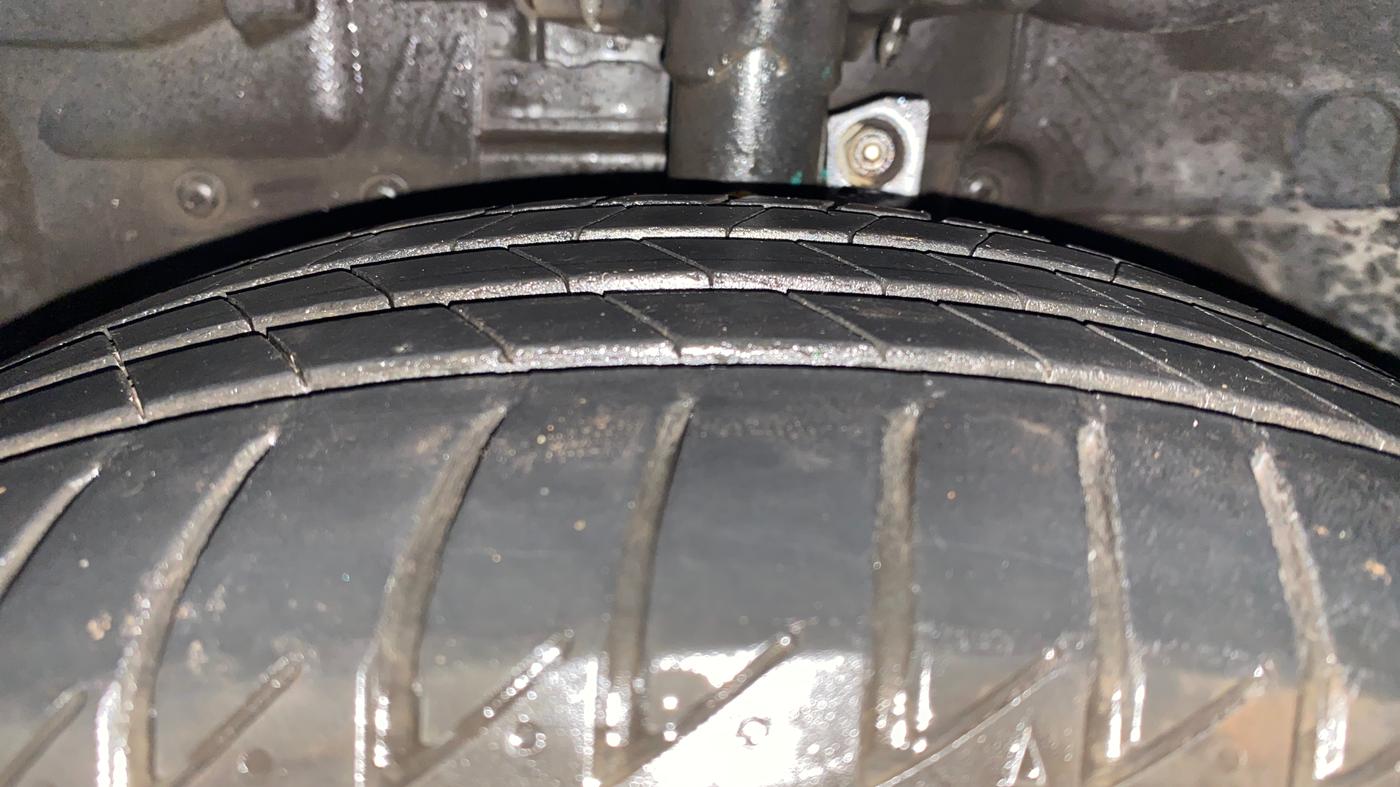 2018 Ford FREESTYLE TITANIUM 1.5 DIESEL, Diesel, Manual, 1,05,426 km, Left Front Tyre Tread