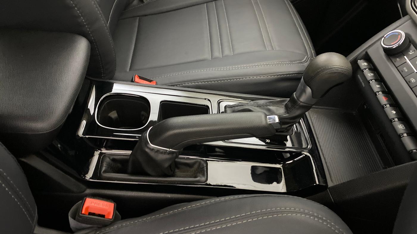2023 Mahindra XUV700 AX 5 P AT 5 STR, Petrol, Automatic, 13,423 km, Gear Lever