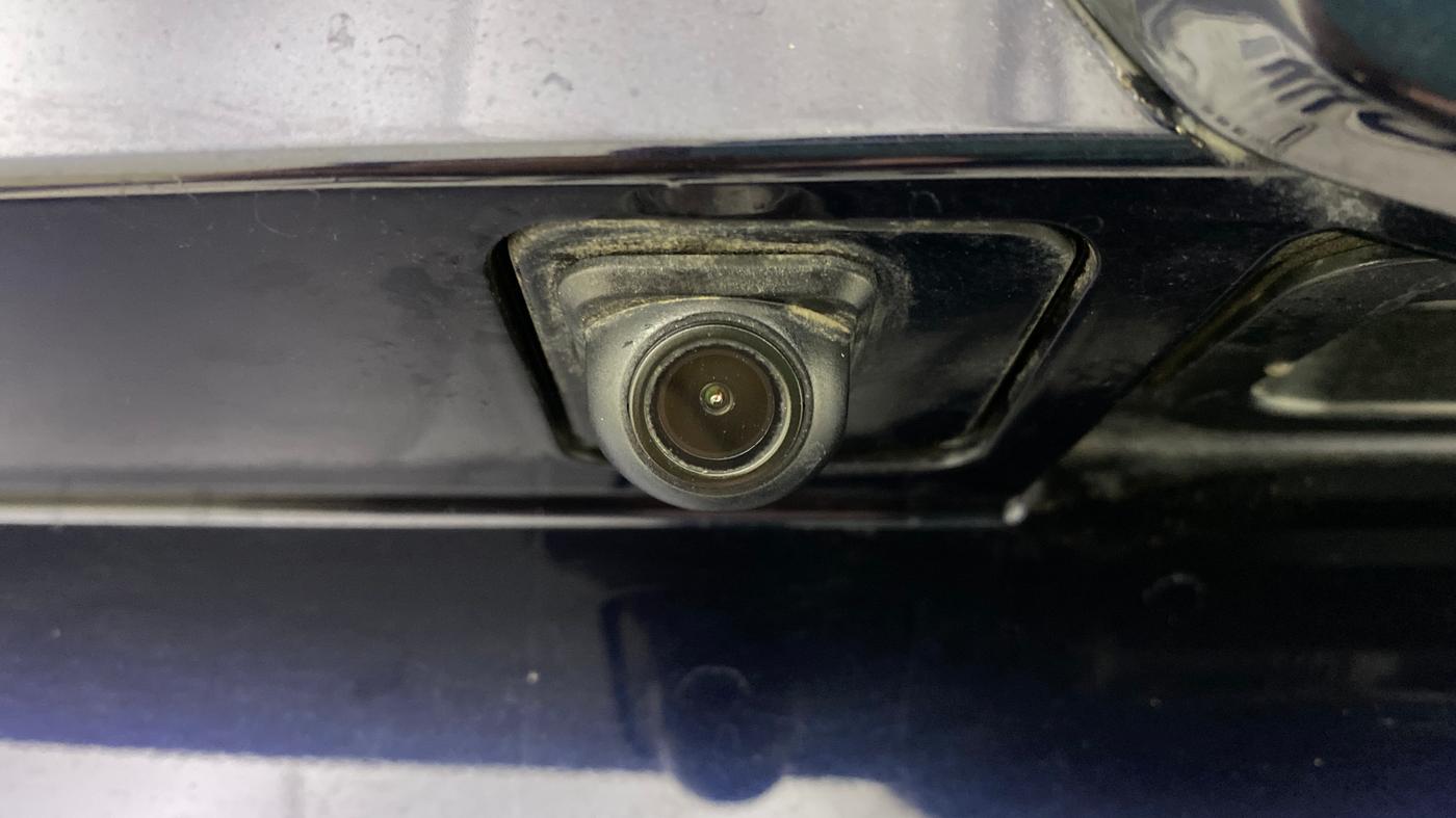 2023 Mahindra XUV700 AX 5 P AT 5 STR, Petrol, Automatic, 13,423 km, Parking Camera