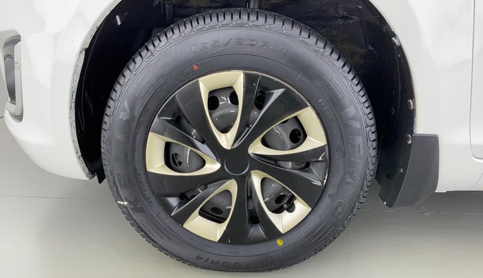 2015 Maruti Swift LDI BS IV, Diesel, Manual, 46,867 km, Left Front Wheel