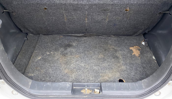 2016 Maruti Alto K10 VXI, Petrol, Manual, 97,954 km, Boot Inside