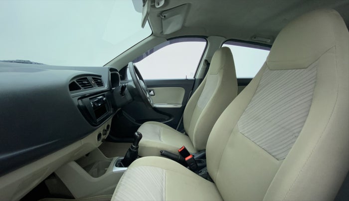 2016 Maruti Alto K10 VXI, Petrol, Manual, 97,954 km, Right Side Front Door Cabin