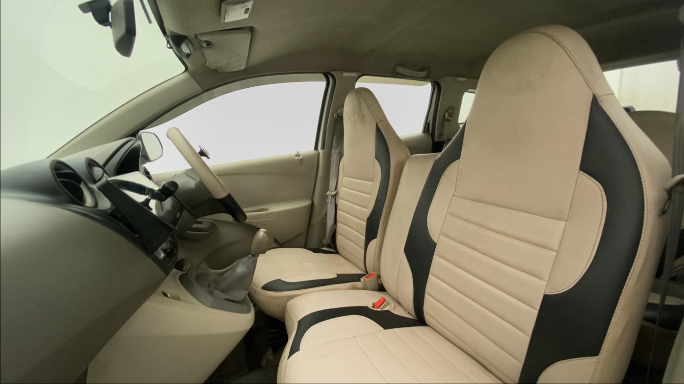 2015 Datsun Go Plus T, Petrol, Manual, 45,286 km, Right Side Front Door Cabin