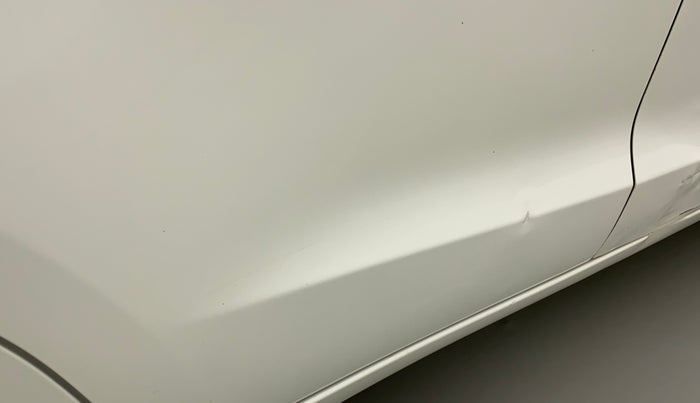 2019 Maruti Baleno ZETA PETROL 1.2, Petrol, Manual, 40,582 km, Right rear door - Slightly dented