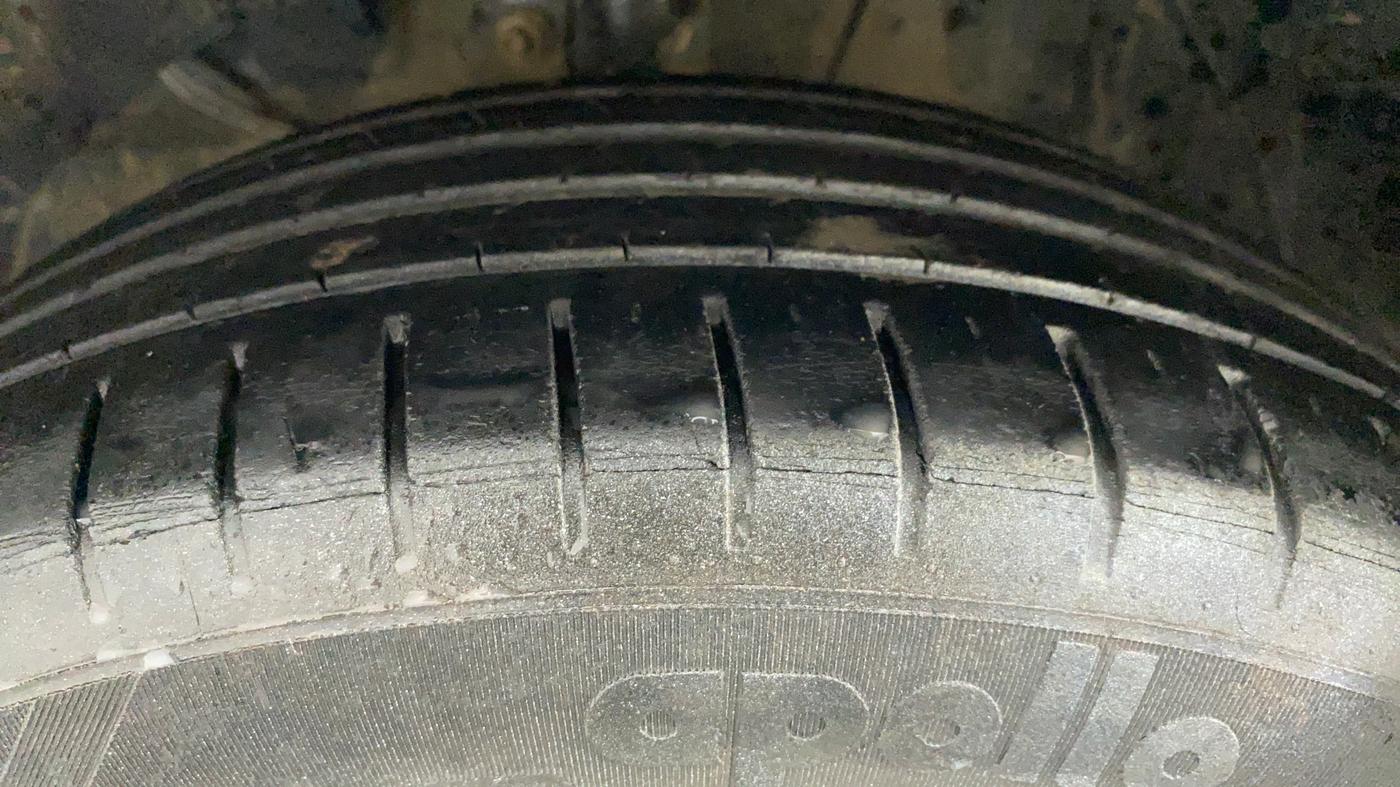 2019 Maruti Baleno ZETA PETROL 1.2, Petrol, Manual, 40,582 km, Left Front Tyre Tread