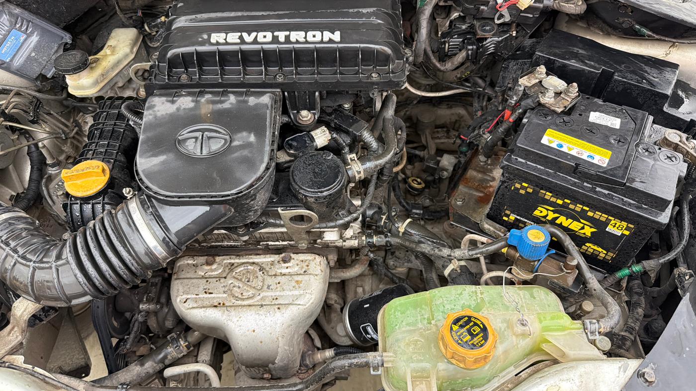 2016 Tata Tiago XZ PETROL, CNG, Manual, 67,634 km, Engine View - Left