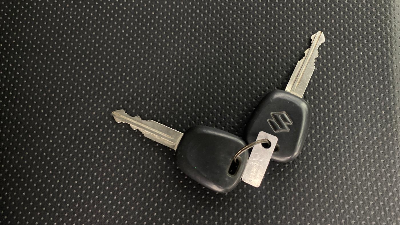 2021 Maruti Alto LXI O, Petrol, Manual, 18,384 km, Key Close Up