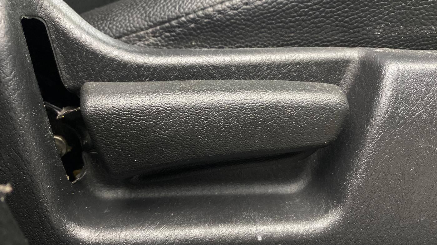 2021 Maruti Alto LXI O, Petrol, Manual, 18,384 km, Driver Side Adjustment Panel