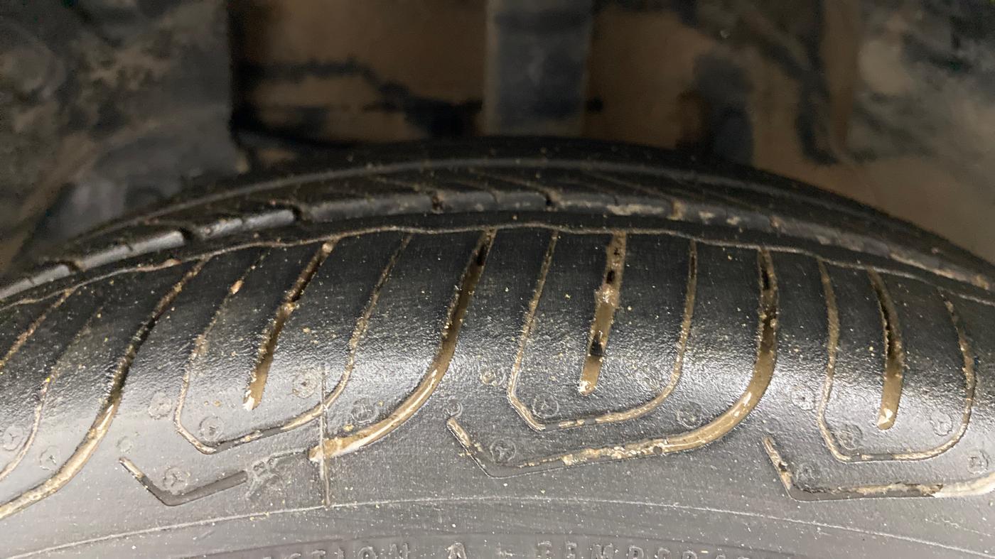 2016 Tata Zest XT PETROL, Petrol, Manual, 62,129 km, Left Front Tyre Tread