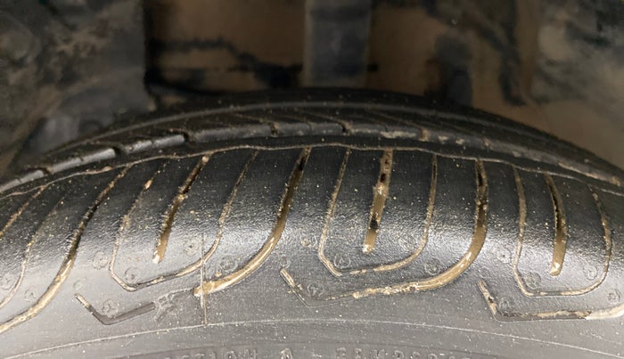 2016 Tata Zest XT PETROL, Petrol, Manual, 62,129 km, Left Front Tyre Tread