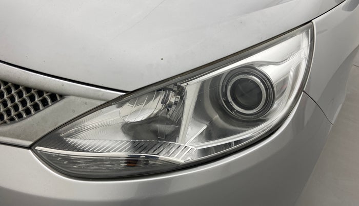 2016 Tata Zest XT PETROL, Petrol, Manual, 62,129 km, Right headlight - Daytime running light not functional