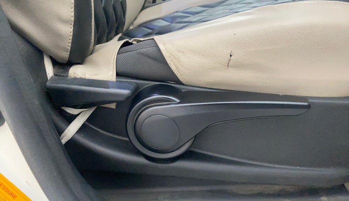 2017 Tata Tiago XZA PETROL, Petrol, Automatic, 68,190 km, Driver Side Adjustment Panel