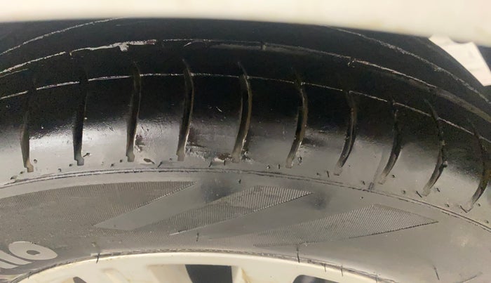 2017 Tata Tiago XZA PETROL, Petrol, Automatic, 68,190 km, Left Rear Tyre Tread