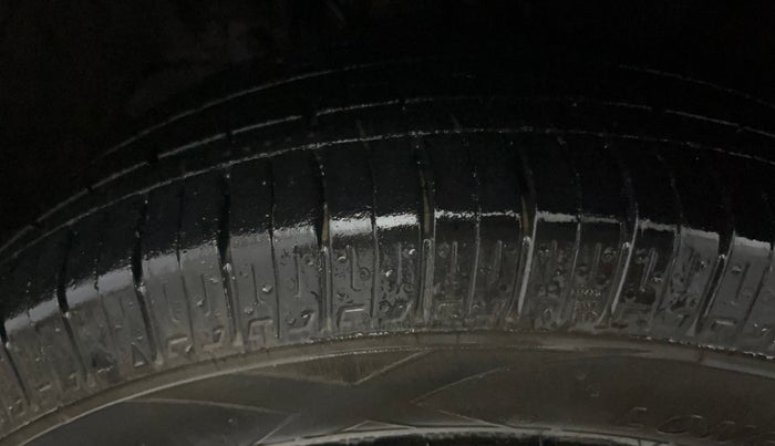 2019 Tata Tiago XZ PETROL, Petrol, Manual, 70,051 km, Left Front Tyre Tread