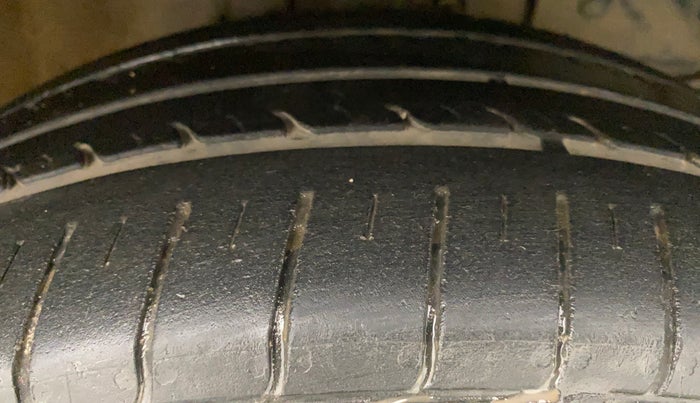 2013 Honda City 1.5L I-VTEC V MT, Petrol, Manual, 64,555 km, Right Front Tyre Tread