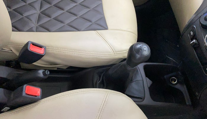 2018 Hyundai Eon MAGNA +, Petrol, Manual, 18,428 km, Gear Lever