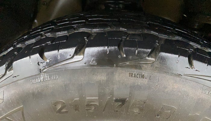 2023 Mahindra BOLERO NEO N10 R, Diesel, Manual, 98,063 km, Right Front Tyre Tread