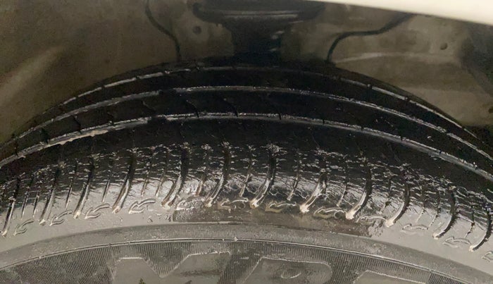 2019 Maruti S PRESSO VXI PLUS AMT, Petrol, Automatic, 72,936 km, Right Front Tyre Tread