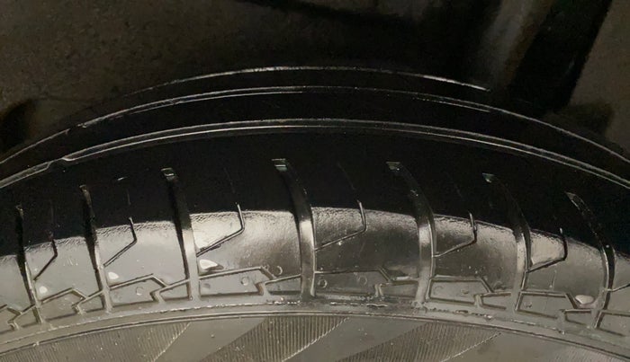 2021 Maruti Dzire VXI, Petrol, Manual, 45,011 km, Left Rear Tyre Tread