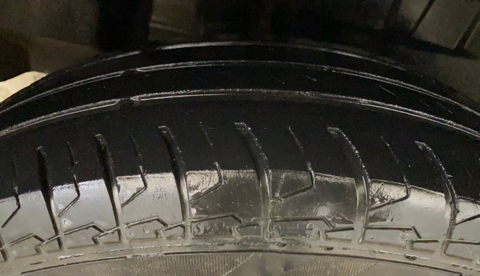 2021 Maruti Dzire VXI, Petrol, Manual, 45,011 km, Right Rear Tyre Tread