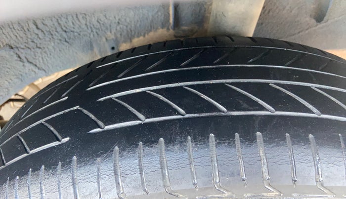 2022 Renault TRIBER RXT AMT, Petrol, Automatic, 71,621 km, Left Rear Tyre Tread