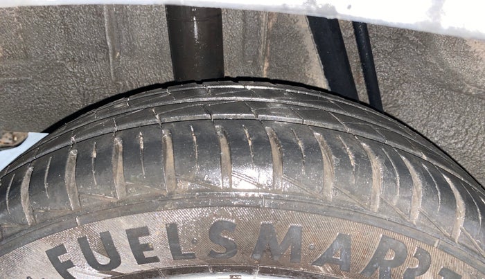 2022 Renault Kwid RXT 1.0, Petrol, Manual, 25,914 km, Right Rear Tyre Tread