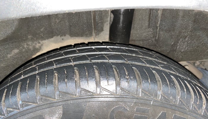 2022 Renault Kwid RXT 1.0, Petrol, Manual, 25,914 km, Left Rear Tyre Tread