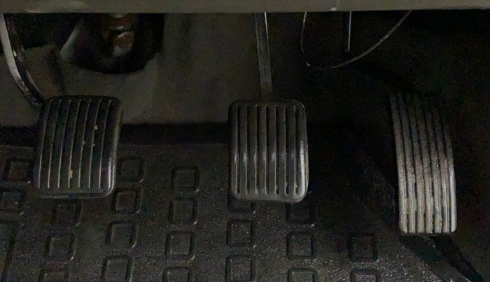 2016 Hyundai i10 MAGNA 1.1 IRDE2, Petrol, Manual, 40,966 km, Pedals