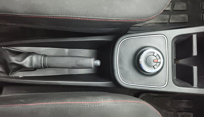 2021 Renault Kwid RXT 1.0 (O), Petrol, Manual, 37,867 km, Gear Lever