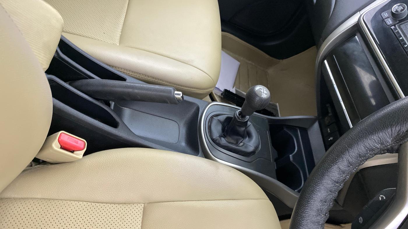 2015 Honda City 1.5L I-VTEC V MT, Petrol, Manual, 40,026 km, Gear Lever