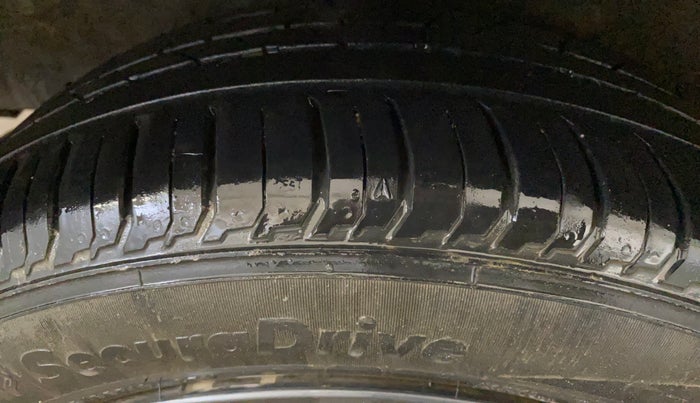 2022 Hyundai NEW I20 SPORTZ 1.2 MT, Petrol, Manual, 19,259 km, Right Rear Tyre Tread