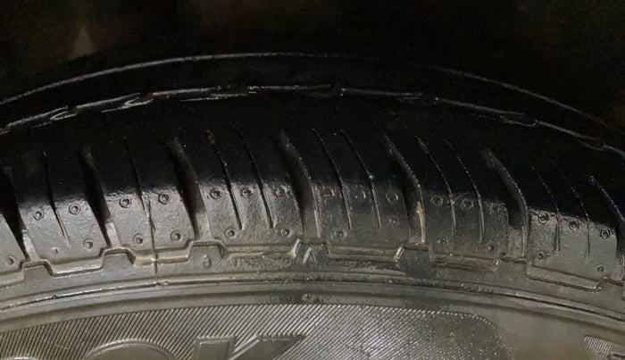 2017 Honda Amaze 1.2L I-VTEC S OPT, Petrol, Manual, 79,181 km, Right Rear Tyre Tread