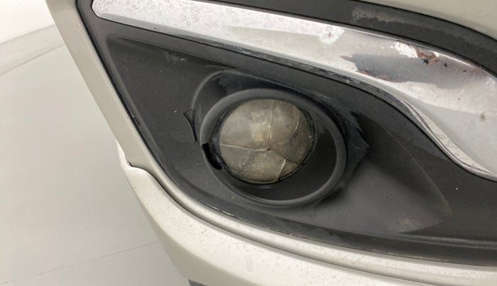 2018 Maruti Ertiga ZDI + SHVS, Diesel, Manual, 74,400 km, Right fog light - Not working