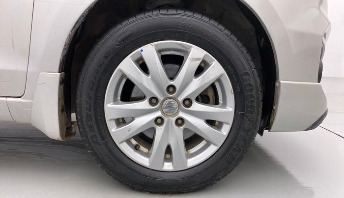 2018 Maruti Ertiga ZDI + SHVS, Diesel, Manual, 74,400 km, Right Front Wheel