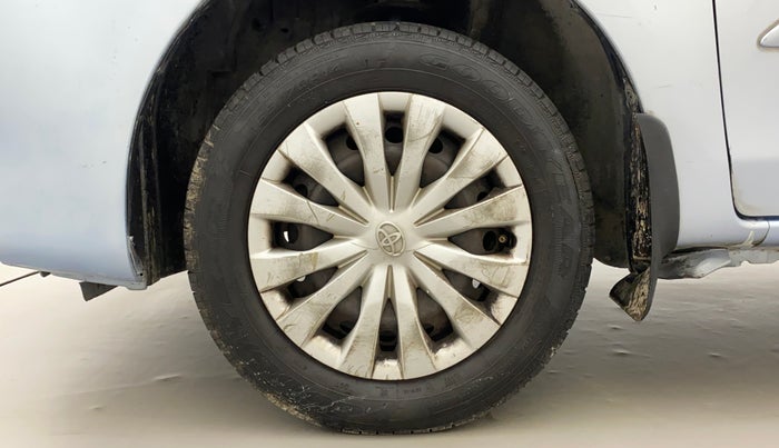 2011 Toyota Etios G, Petrol, Manual, 99,519 km, Left Front Wheel