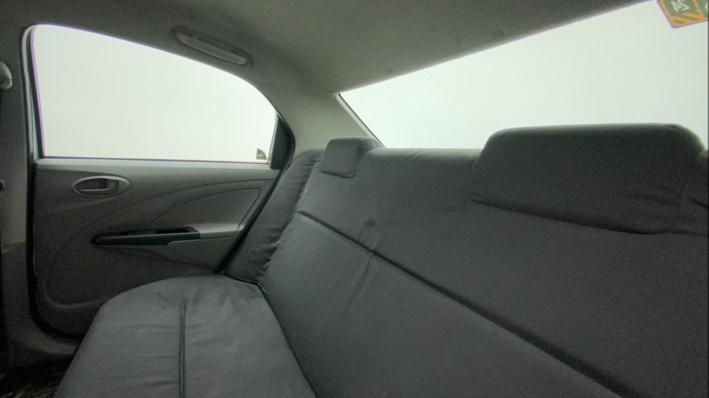 2011 Toyota Etios G, Petrol, Manual, 99,519 km, Right Side Rear Door Cabin