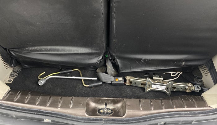 2022 Renault TRIBER RXT, Petrol, Manual, 48,648 km, Boot Inside