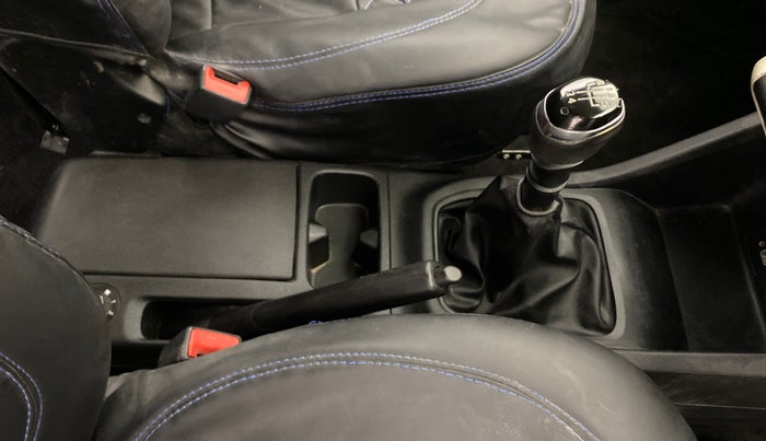 2022 Renault TRIBER RXT, Petrol, Manual, 48,648 km, Gear Lever