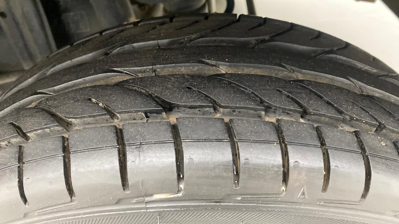 2010 Maruti Alto LXI, Petrol, Manual, 45,444 km, Left Rear Tyre Tread