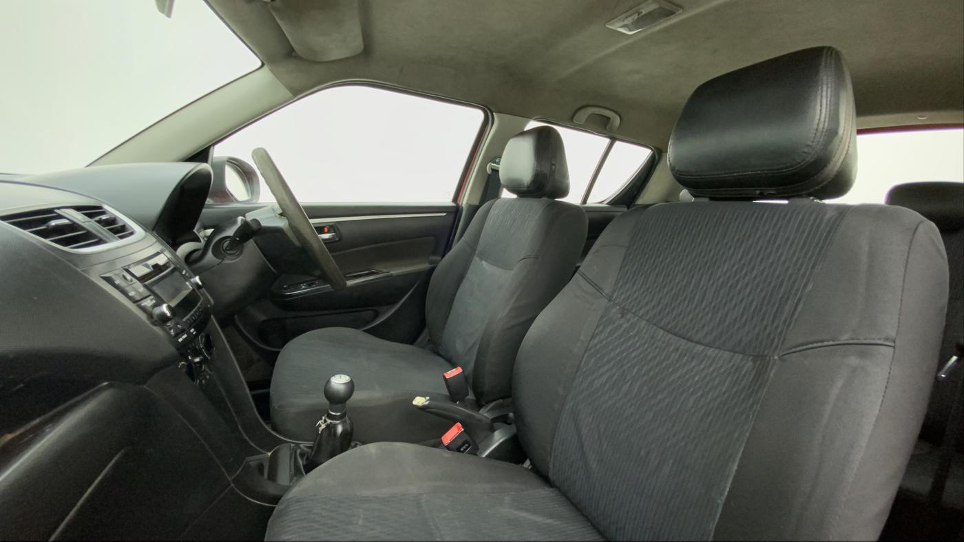 2016 Maruti Swift VDI ABS, Diesel, Manual, 86,223 km, Right Side Front Door Cabin