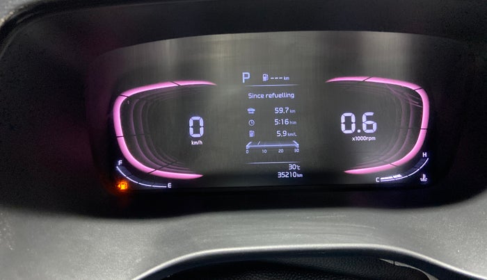 2022 KIA CARENS LUXURY PLUS 1.4 PETROL DCT 7 STR, Petrol, Automatic, 35,201 km, Odometer Image