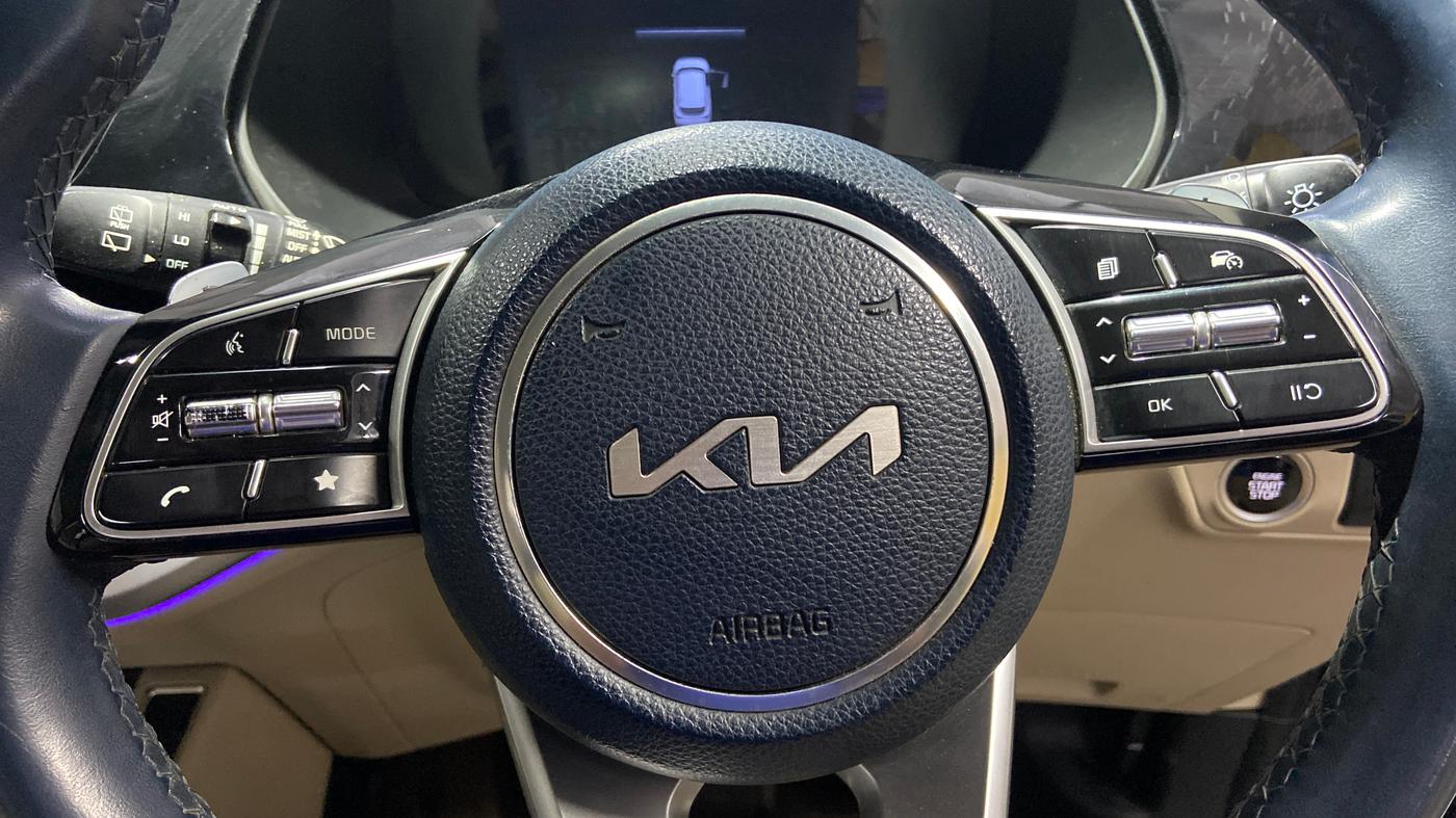 2022 KIA CARENS LUXURY PLUS 1.4 PETROL DCT 7 STR, Petrol, Automatic, 35,201 km, Adaptive Cruise Control