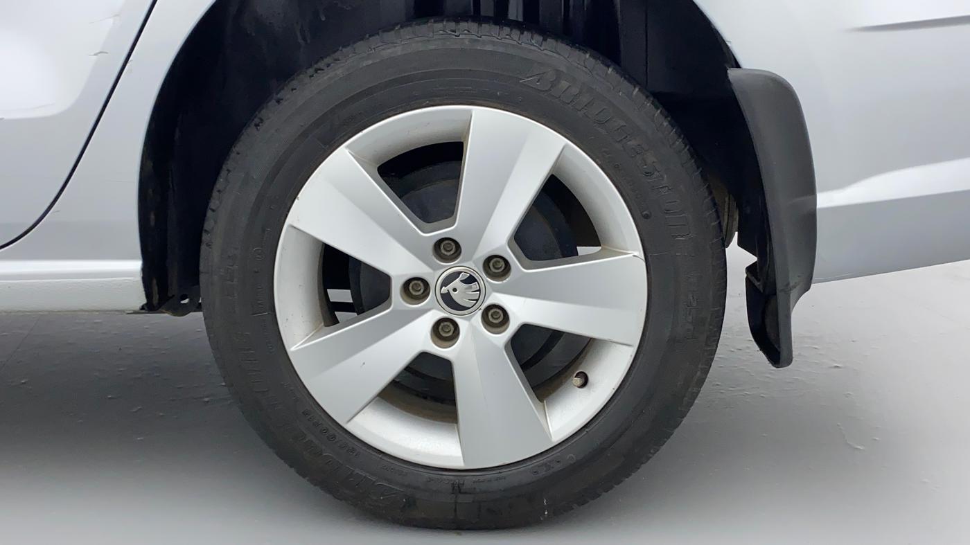 2018 Skoda Rapid AMBITION 1.5 TDI, Diesel, Manual, 73,488 km, Left Rear Wheel