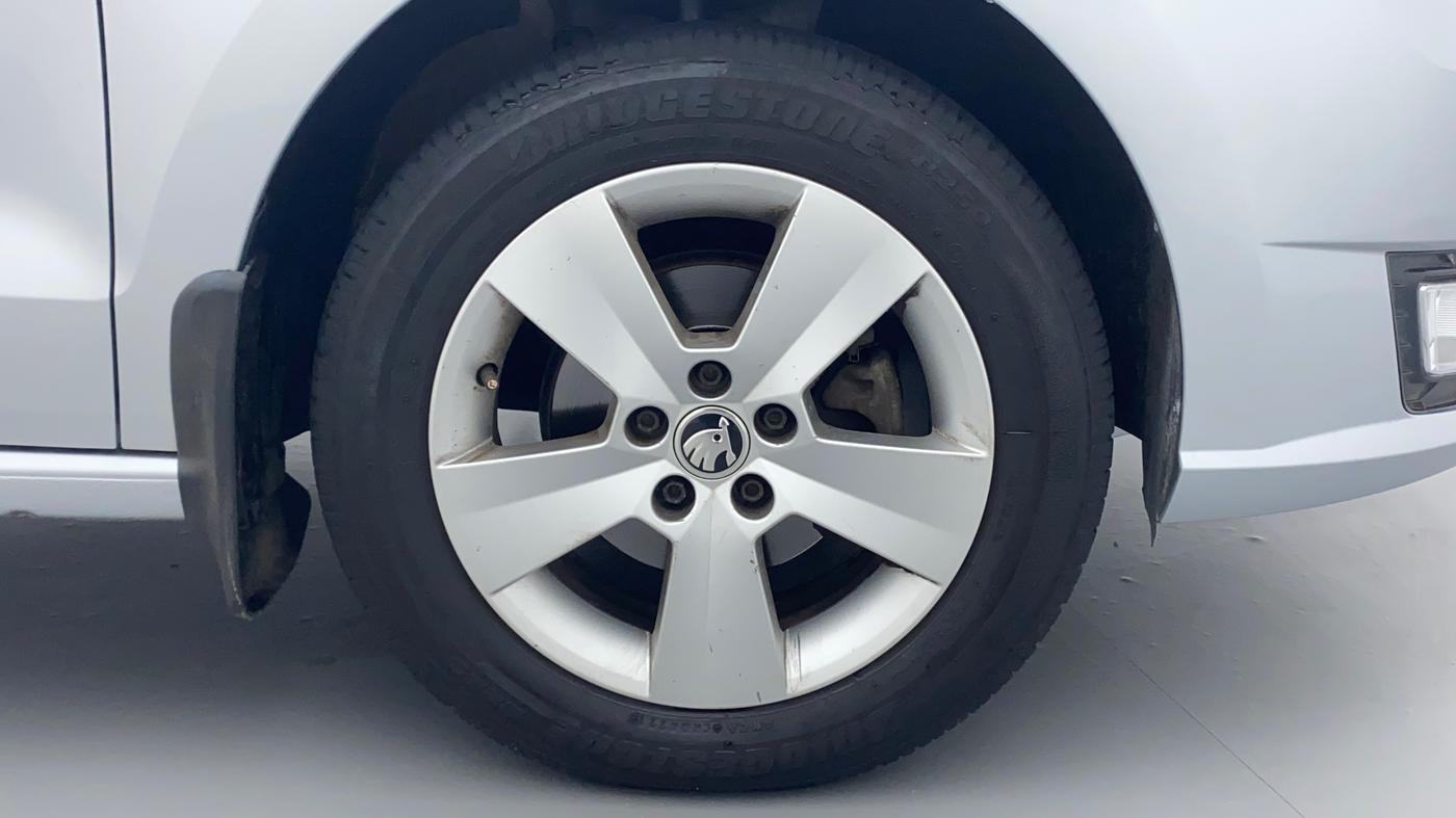 2018 Skoda Rapid AMBITION 1.5 TDI, Diesel, Manual, 73,488 km, Right Front Wheel