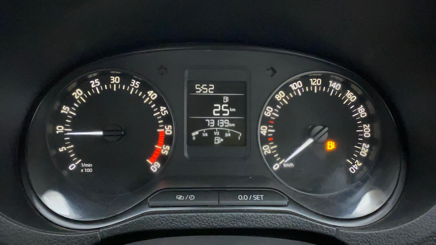 2018 Skoda Rapid AMBITION 1.5 TDI, Diesel, Manual, 73,488 km, Odometer Image