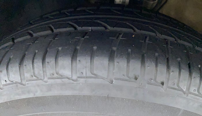 2018 Skoda Rapid AMBITION 1.5 TDI, Diesel, Manual, 73,488 km, Left Front Tyre Tread
