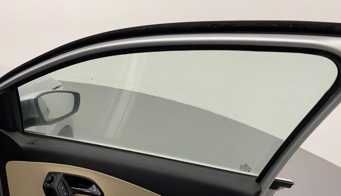 2018 Skoda Rapid AMBITION 1.5 TDI, Diesel, Manual, 73,488 km, Right front window switch / handle - Power window makes minor noise