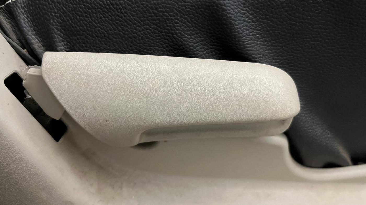 2021 Maruti Celerio VXI, Petrol, Manual, 12,740 km, Driver Side Adjustment Panel